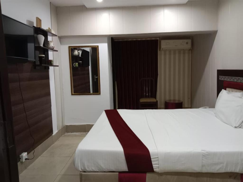 Helen One Hotel Lahaur Zewnętrze zdjęcie